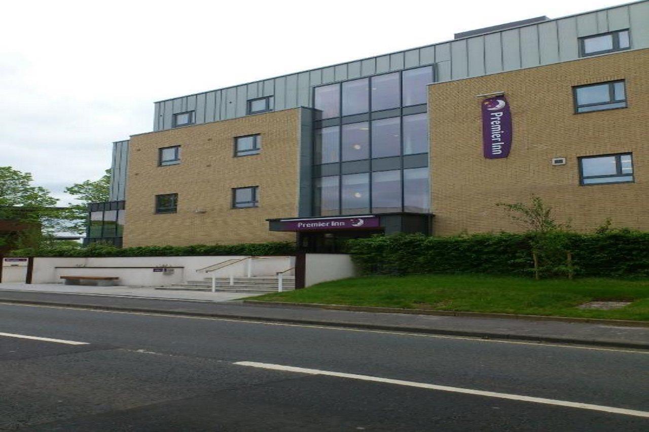 Premier Inn Winchester Exterior foto